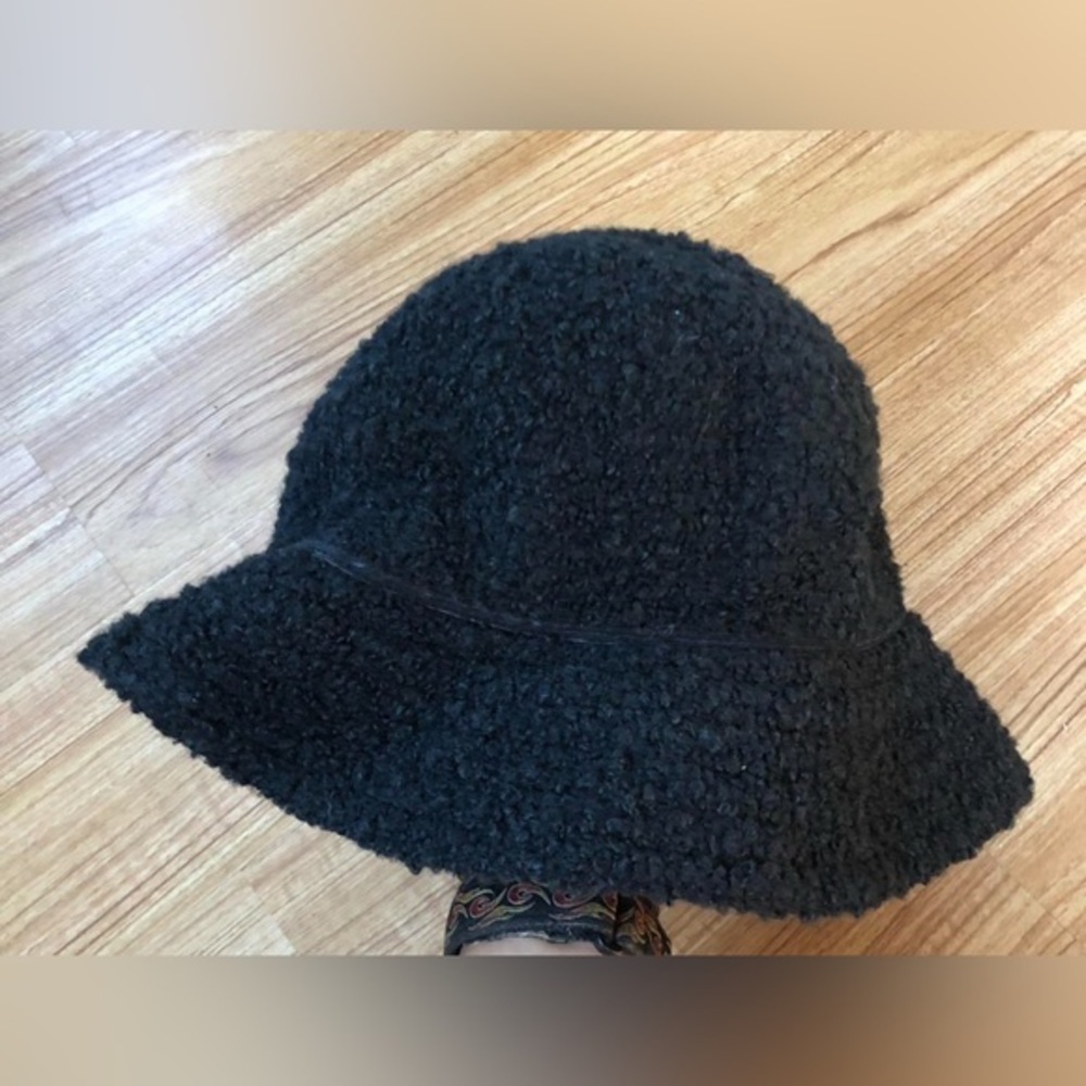 UEC VINTAGE LIZ CLAIBORNE Black Bucket Hat WOOL BLEND TEDDY BEAR TEXTURE